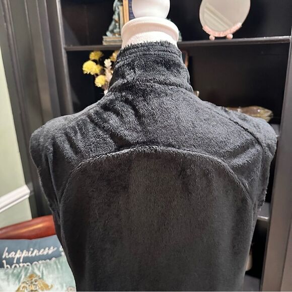 Eastern Mountain Sports Black Fuzzy Vest Size M - Picture 7 of 8